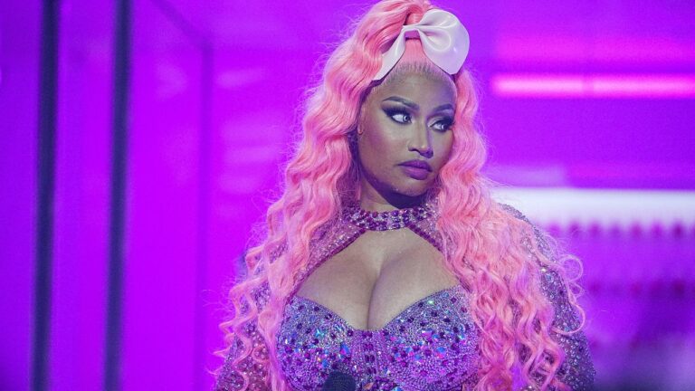 Nicki Minaj’s Bubblegum Wig and Large Bow Threw It Again to “Pink Friday” on the 2022 MTV VMAs — See Photographs