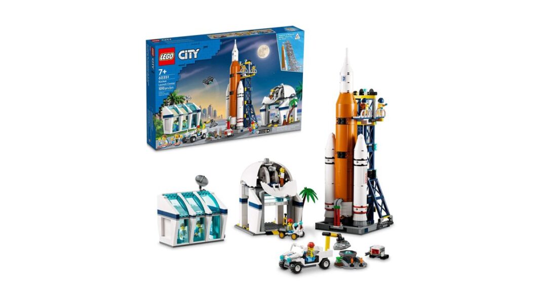 Lego Rocket Launch Center