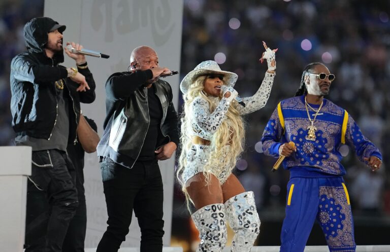 Apple Music named primary Super Bowl halftime show sponsor in multi-year NFL deal