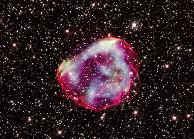 Dazzling photo of supernova remnant holds clues about star’s death