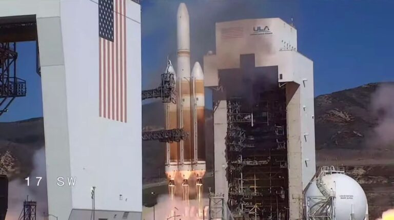 Delta IV Heavy rocket launches spy satellite on last West Coast flight