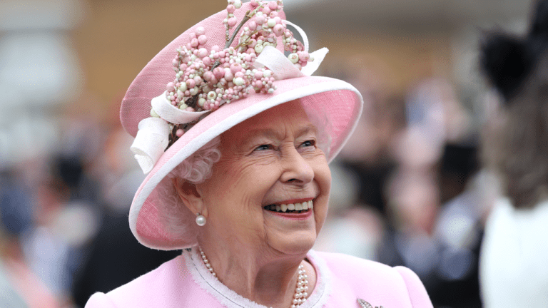 How Queen Elizabeth II Mastered the Artwork of Being Seen However Not Heard