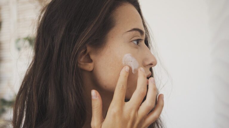 The way to Construct a Pores and skin-Care Routine If You Have a Coronary heart Situation
