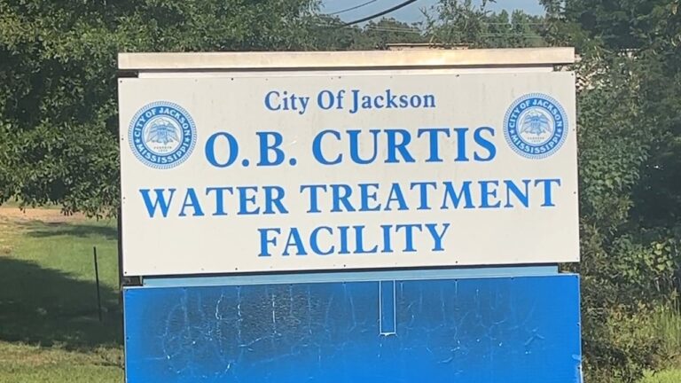 Jackson, Mississippi officers say water situation shouldn’t be new