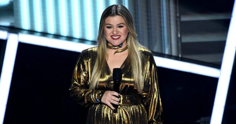 Kelly Clarkson Moved Round Her Work Schedule To Do College Drop Off
