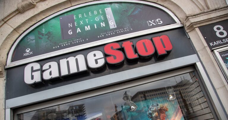 Minimum Wage GameStop Employees Don’t Want To Babysit Your Kids