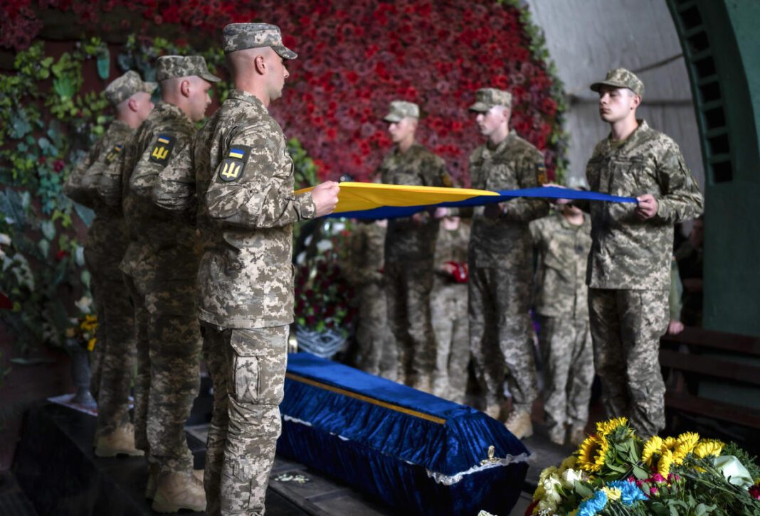 Ukraine pays tribute to Russian woman who fought on its side