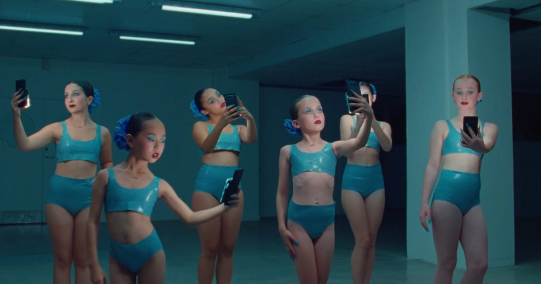 New 'Beautiful' Music Video By Christina Aguilera Focuses On Teen And Social Media