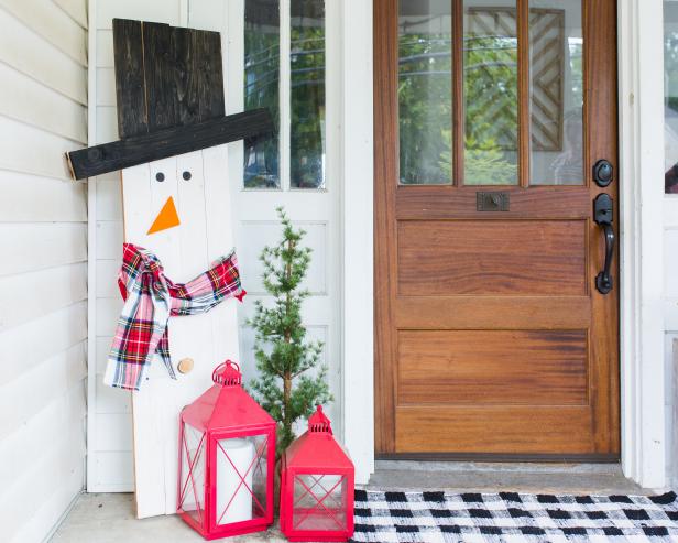85 DIY Christmas Door Decorating Ideas | Holiday Door Decorations