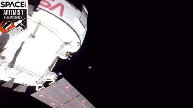 Artemis 1 Orion spacecraft sees the moon for 1st time in video