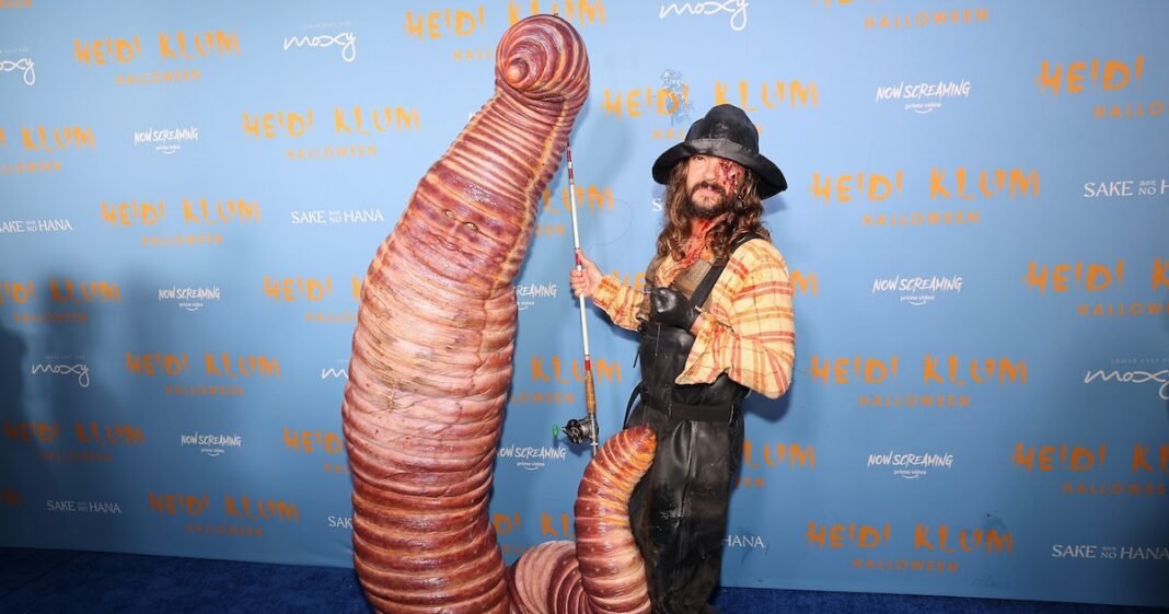 Heidi Klum Was Unrecognizable In Her Worm Halloween Costume