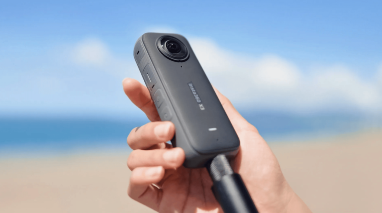 Insta360 X3 action camera included in X3 Apple bundle