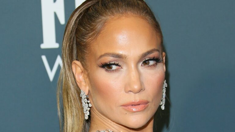 Jennifer Lopez Teased a New Album With Auburn Brown Hair – See Video