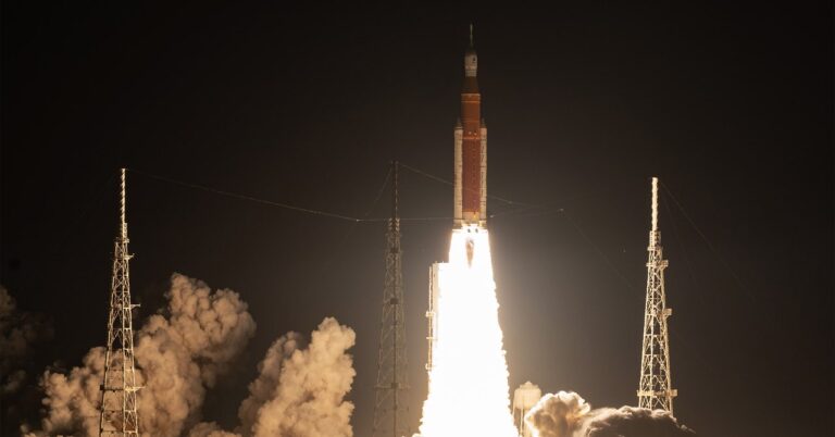 NASA’s Huge SLS Rocket Finally Launches the Artemis 1 Moon Mission