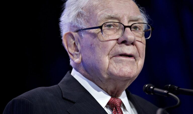 Warren Buffett’s Berkshire Takes a Beating on Auto Insurance