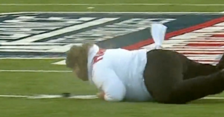 Guy Who Fetches The Kicking Tee Takes Epic Belly-Flop In Independence Bowl