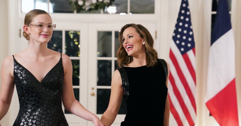 Violet Affleck Celebrates 17th Birthday At White House With Mom Jennifer Garner