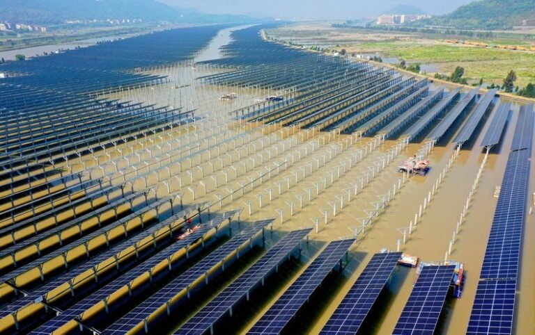 China Invests $546 Billion in Clean Energy, Far Surpassing the U.S.