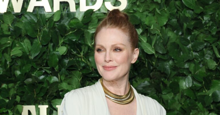 Julianne Moore ‘Destroyed’ Her Eyebrows As A Teen