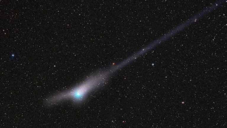 Optical illusion gives rare green comet an ‘anti-tail’