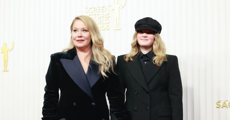 Christina Applegate Brought 12-Year-Old Daughter Sadie To SAG Awards