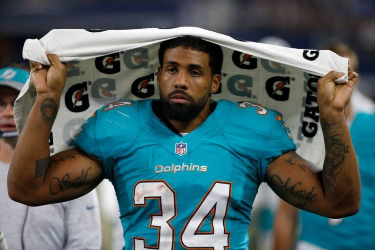 Former NFL player says league is rigged and scripted. Then the internet had its say