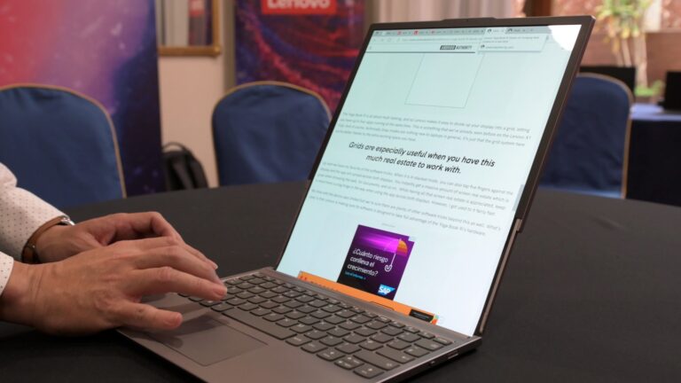 Lenovo rollable screen laptop hands-on: Expandable display in action