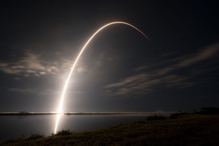 SpaceX’s 200th Falcon 9 launch looks gorgeous in these photos