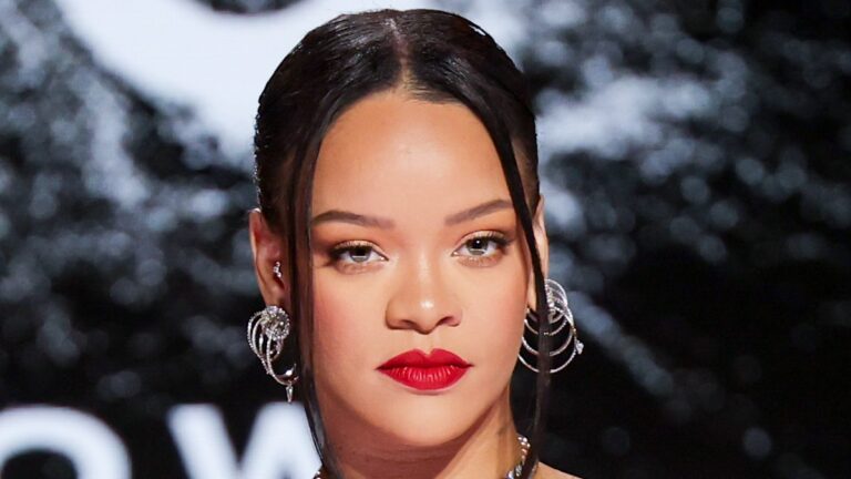 Why I’m So Emotional About Rihanna’s Latest Manicure — See the Photos