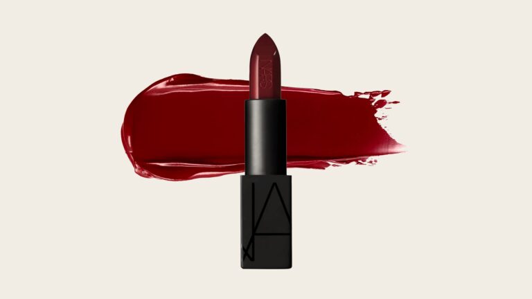 13 Best Dark Lipsticks in 2023 for a Grunge Look Year-Round