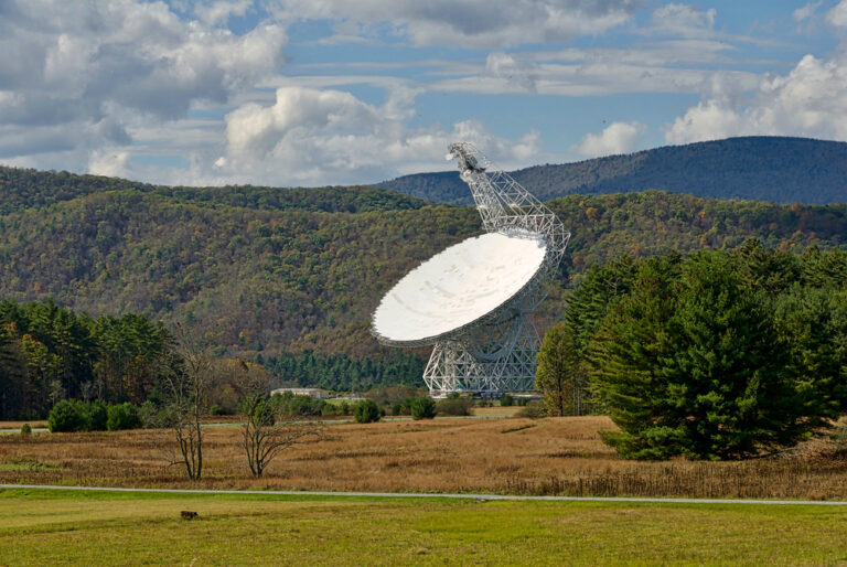 AI Hunt For Extraterrestrial Intelligence Finds 8 Promising Signals