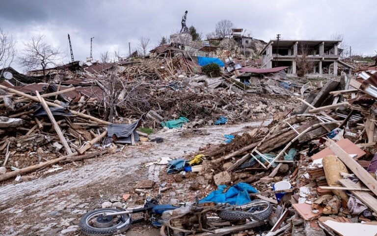 Earthquake Debris Could Create an Environmental Catastrophe in Türkiye and Syria