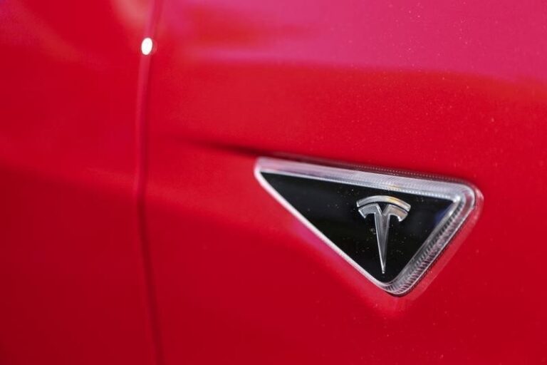 Tesla’s California market share tumbles despite aggressive price cuts By Reuters