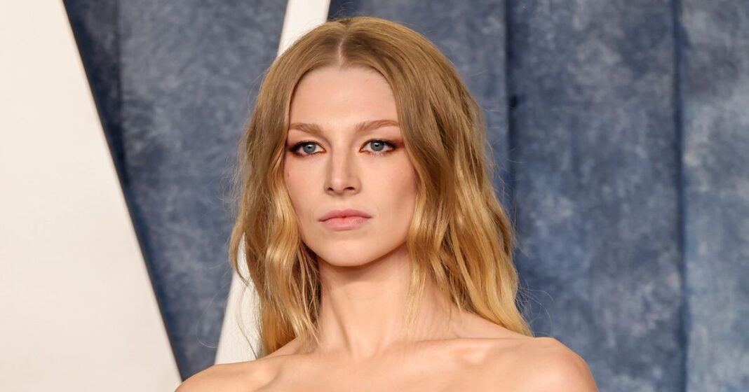 Hunter Schafer Wore Daring Feather Top To Oscars After Party The Daily Post 7290