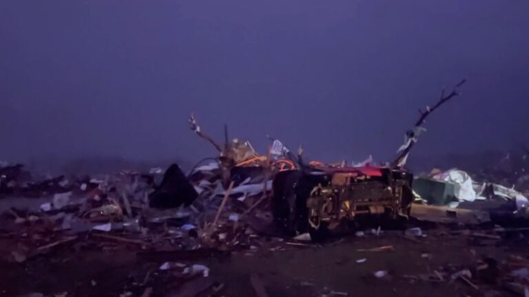 Live updates: Deadly Mississippi tornado, severe storms sweep South