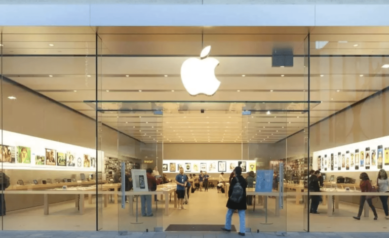 $500,000 worth of Apple products stolen at Apple Store Alderwood Mall