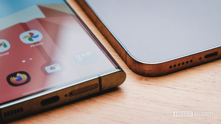 Flat vs curved phone displays? It all comes down to screen size.