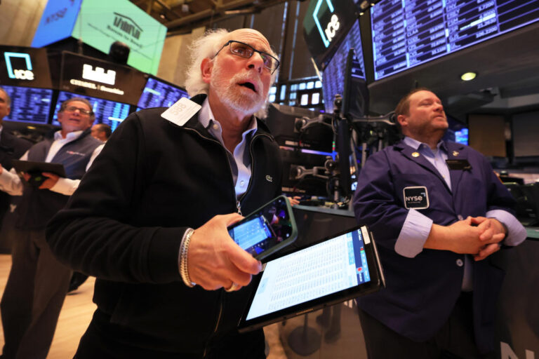 Stocks sink as bank shares fall, Fed meeting gets underway : Stock market news today