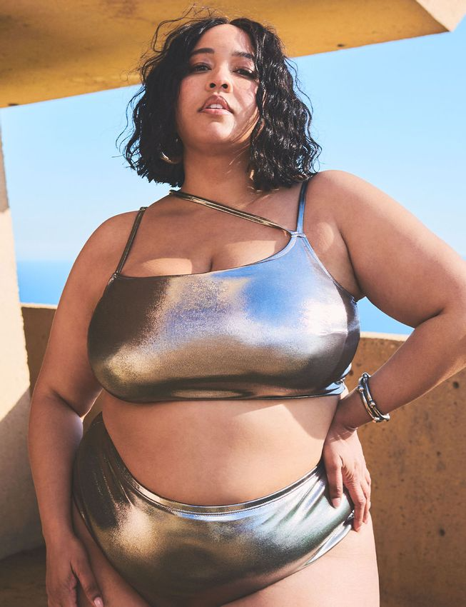 11 GORGEOUS Plus Size Metallic Swimsuits | Where to Shop in 2023