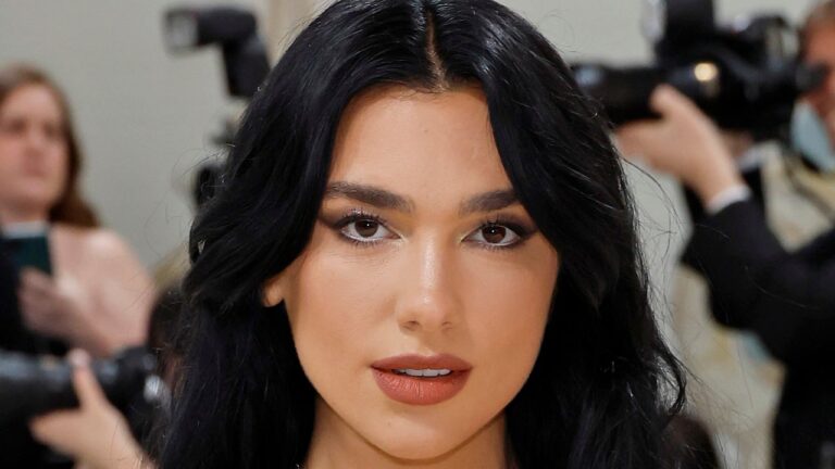 Dua Lipa Perfected “Spider Leg” Lashes, and I Have No Clue How They Didn’t Smudge — See Photos