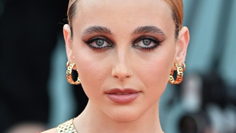 Emma Chamberlain’s Extremely Smokey Eyeliner at the Met Gala Is Sending Me Straight Back to 2003 — See the Photos