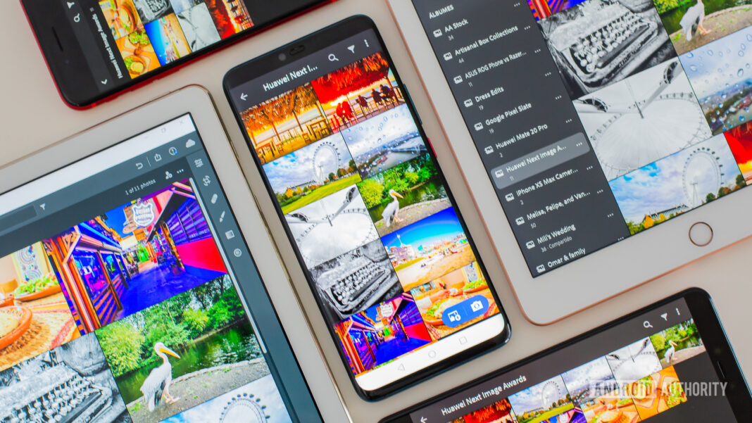 Adobe Lightroom mobile open in many devices