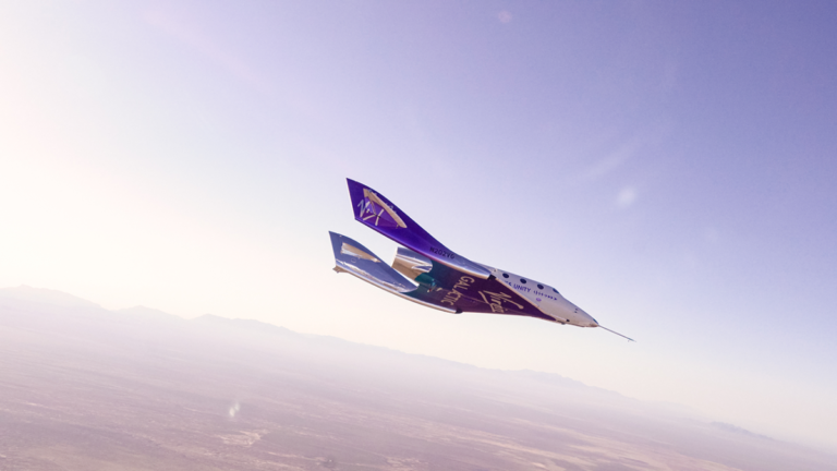 What time is Virgin Galactic 2nd commercial spaceflight on Aug. 10?