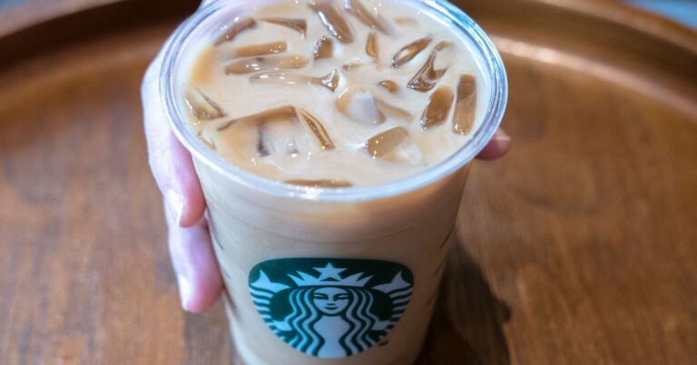 Starbucks Is Switching To Nugget Ice, & Ice Crunchers Should Rejoice