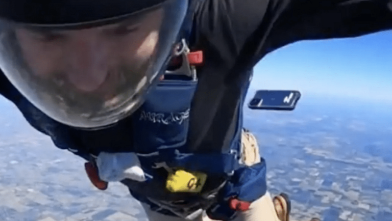 iPhone drops 14,000 feet and still survives