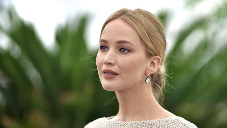 Jennifer Lawrence’s Ponytail Is So Flawless It Must Have Been Generated by AI — See Photo