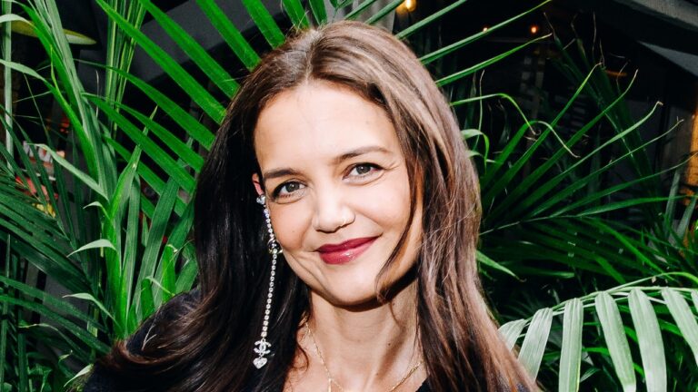 Katie Holmes’s Natural Hair Texture Has Come Out to Play Yet Again — See Photo