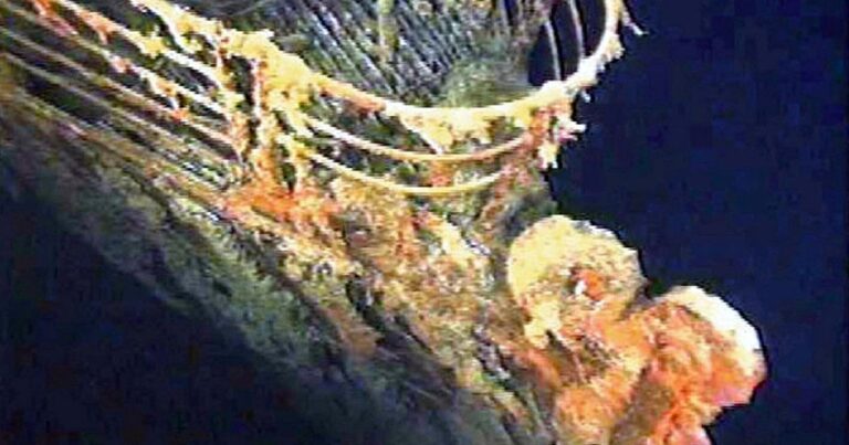 Lost Titanic Submarine Live Updates: Search Underway For Missing Tourists