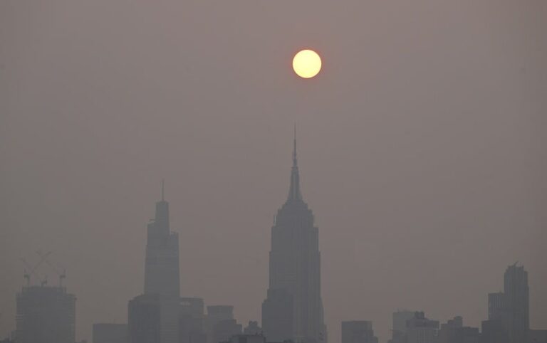 Wildfire Smoke Chokes the East Coast: Live Updates