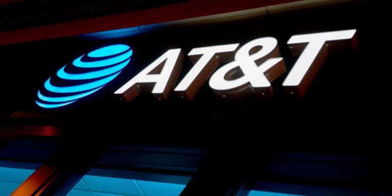 AT&T Has More to Say on Lead Cables. Wall Street Says the Selloff’s Overdone.